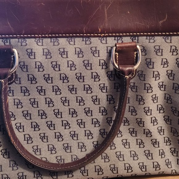 2 Dooney&Bourke Double Pocket Totes - Picture 6 of 8